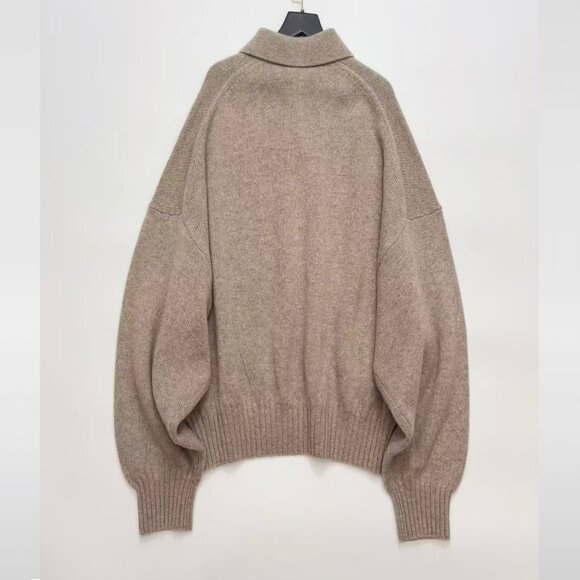 KHAITE Rene oversized cashmere polo sweater - Picture 12 of 12